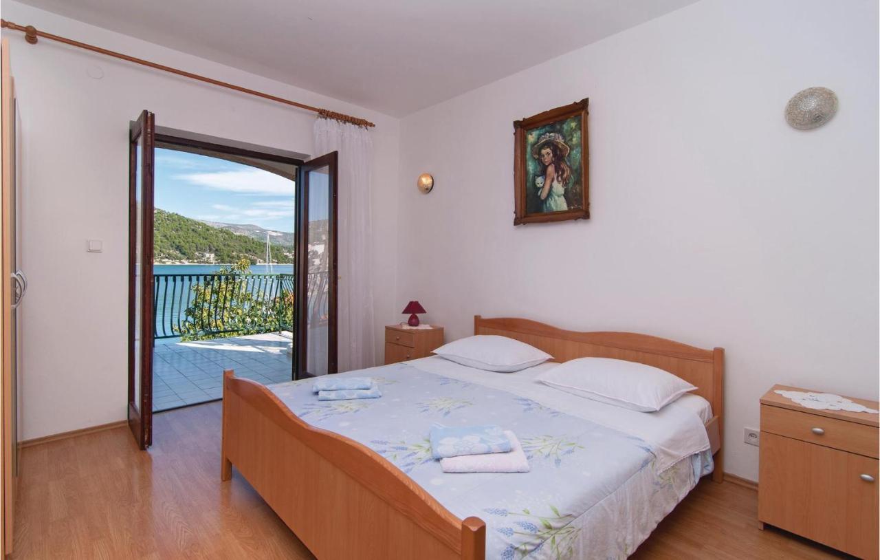 2 Bedroom Cozy Apartment In Marina Esterno foto